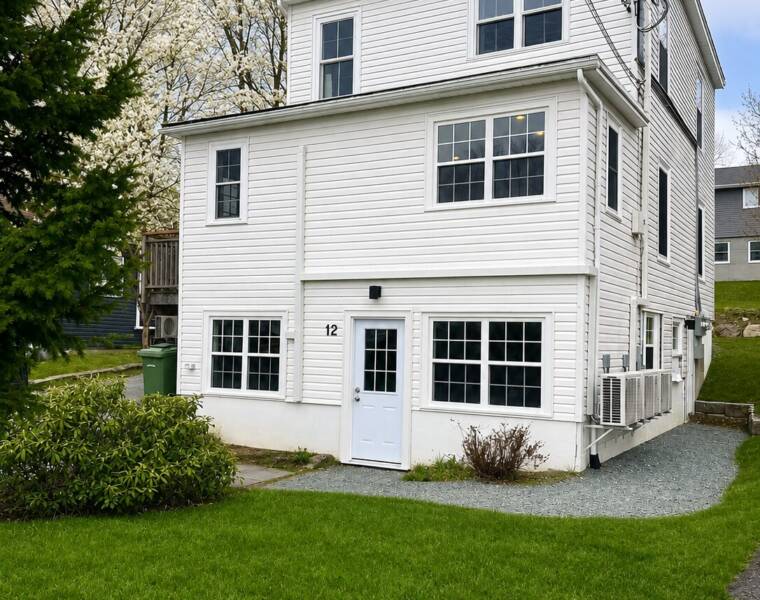 1/12 Flint Street, Halifax, Nova Scotia B3N 2V4 Canada