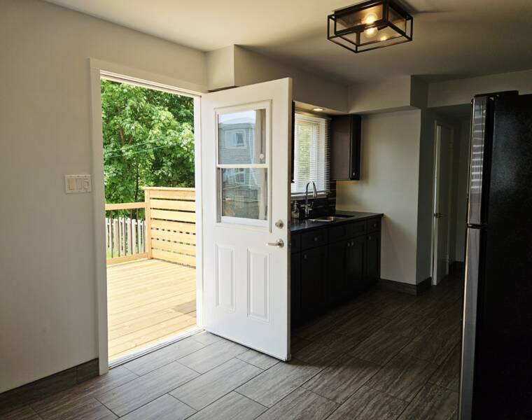 6A Ross Lane, Dartmouth, Nova Scotia B2Y 1Y8 Canada