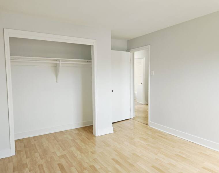 6A Ross Lane, Dartmouth, Nova Scotia B2Y 1Y8 Canada