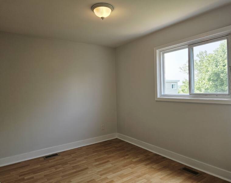 6A Ross Lane, Dartmouth, Nova Scotia B2Y 1Y8 Canada
