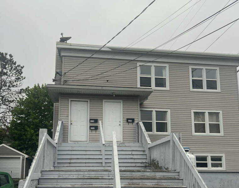3246 Pennington Street, Halifax, Nova Scotia B3L 4A9 Canada