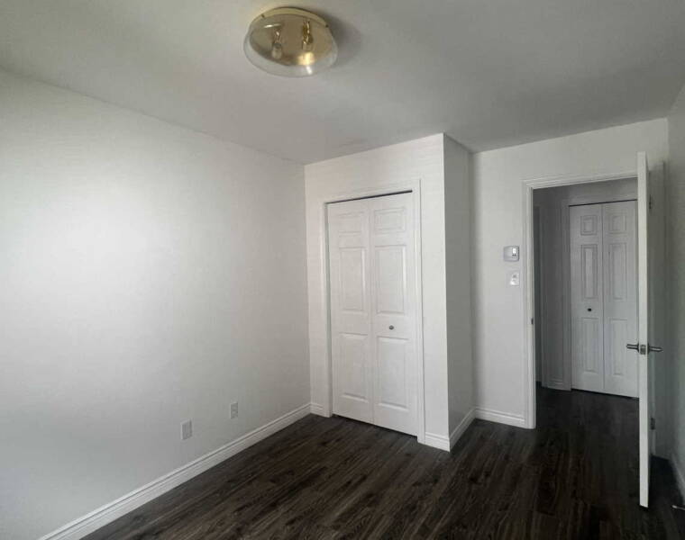 97 Stratford Drive, Dartmouth, Nova Scotia B2V 2R2 Canada