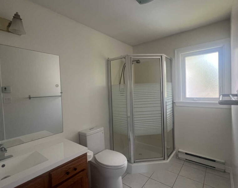 97 Stratford Drive, Dartmouth, Nova Scotia B2V 2R2 Canada