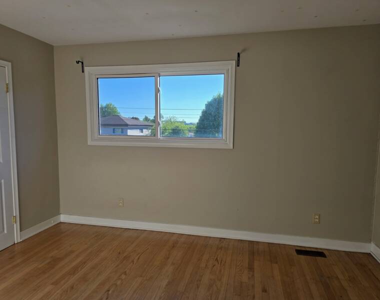 390 Spring Avenue, Dartmouth, Nova Scotia b2w 1z1 canada