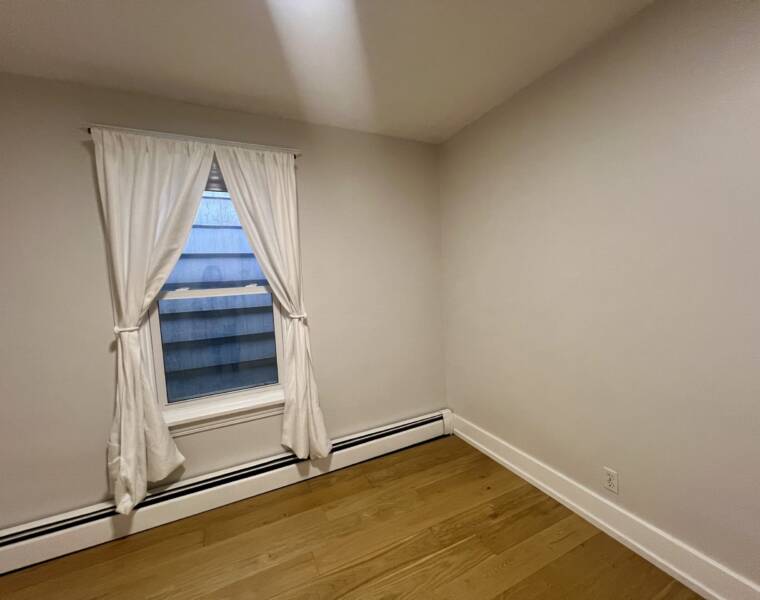 6255 Allan Street, Halifax, Nova Scotia B3L 1G8 Canada