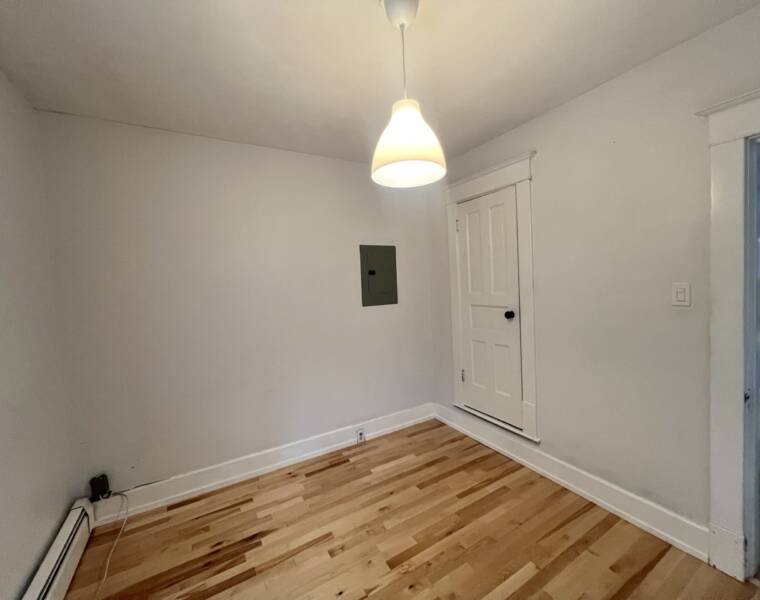 6255 Allan Street, Halifax, Nova Scotia B3L 1G8 Canada