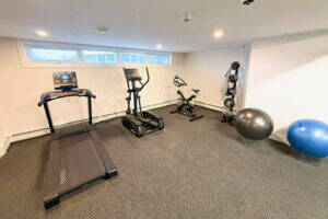 3840 Joseph Howe Drive, Halifax, Nova Scotia B3L 4G2 Canada