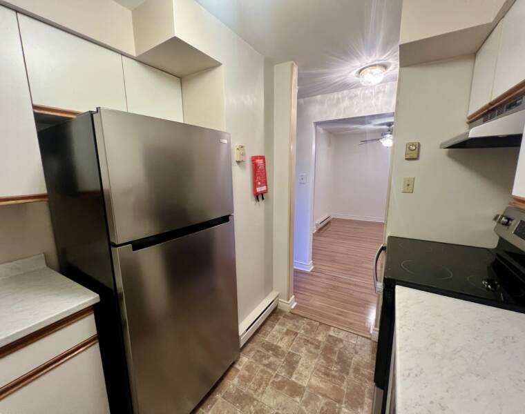 13/5 Rose Way, Dartmouth, Nova Scotia B2Y 4L9 Canada