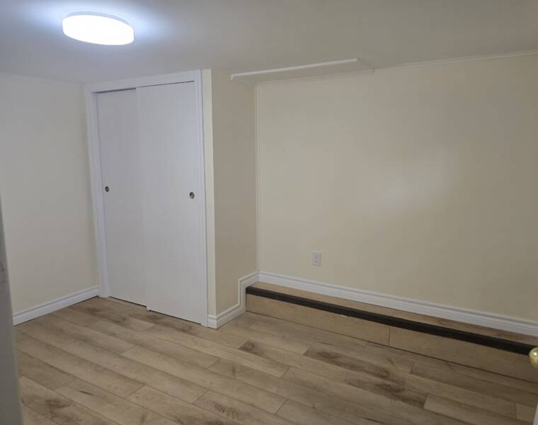 3/335 Portland Street, Dartmouth, Nova Scotia B2Y 1K7 Canada