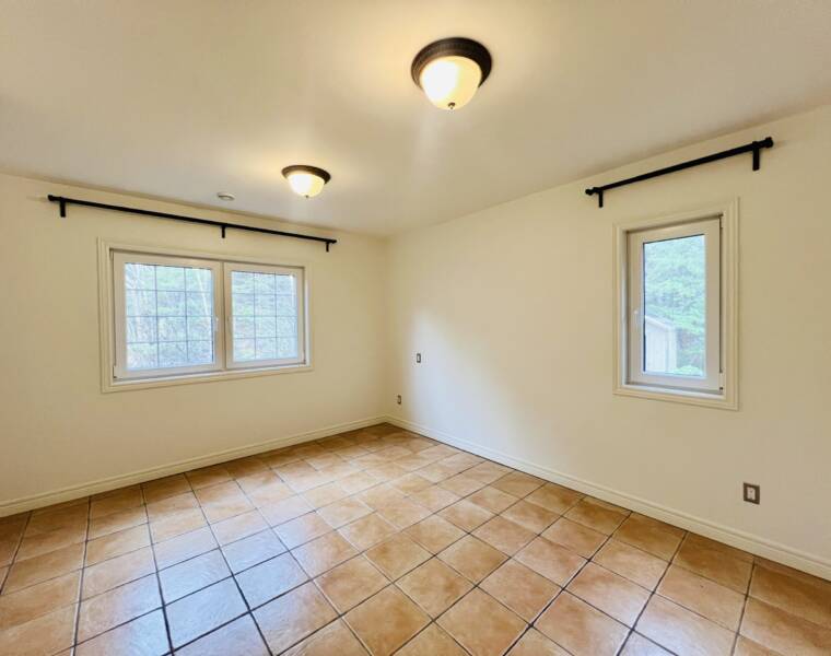 111 Lakeshore Drive, Hammonds Plains, Nova Scotia B4B 1X1 Canada