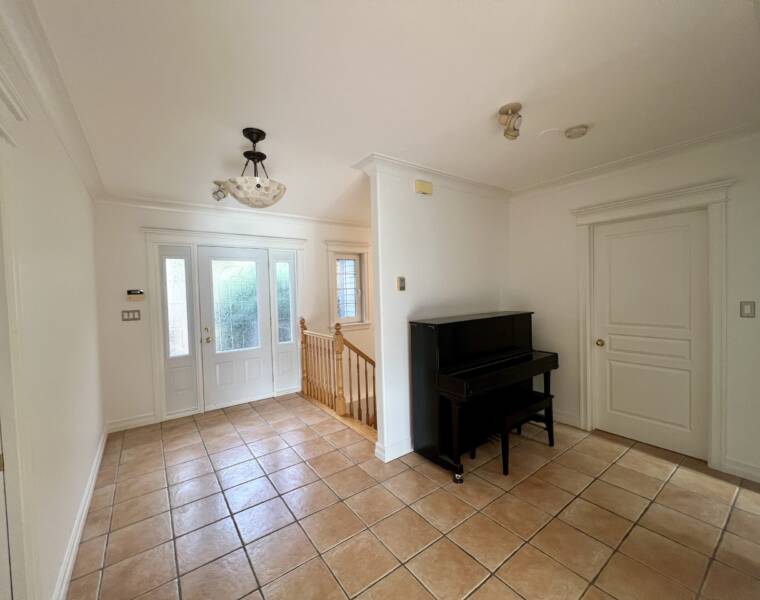 111 Lakeshore Drive, Hammonds Plains, Nova Scotia B4B 1X1 Canada