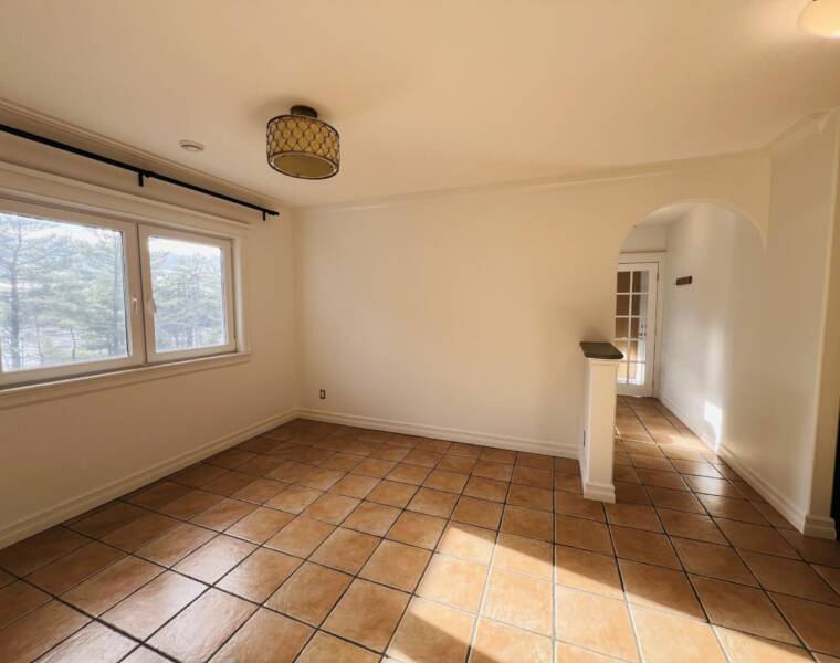 111 Lakeshore Drive, Hammonds Plains, Nova Scotia B4B 1X1 Canada