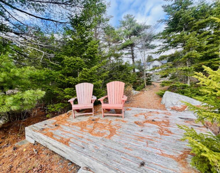 111 Lakeshore Drive, Hammonds Plains, Nova Scotia B4B 1X1 Canada