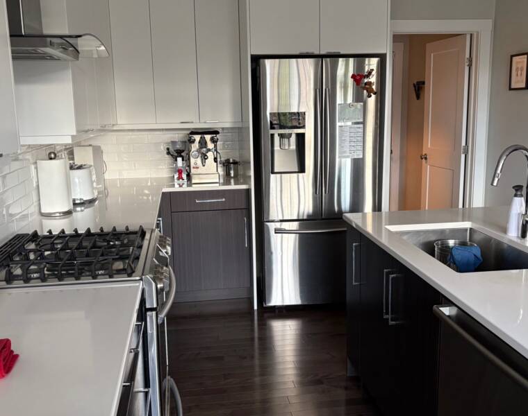 16 Cranfield Court, Bedford, Nova Scotia B4B 0S8 Canada