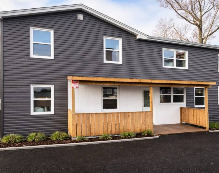 19 Best Street, Dartmouth, Nova Scotia B3A 2W9 Canada