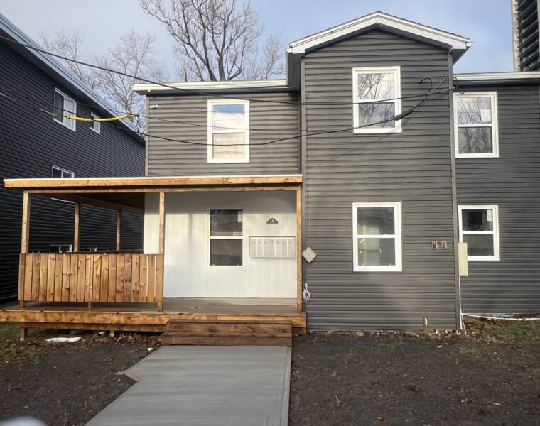 19 Best Street, Dartmouth, Nova Scotia B3A 2W9 Canada