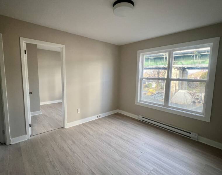 19 Best Street, Dartmouth, Nova Scotia B3A 2W9 Canada