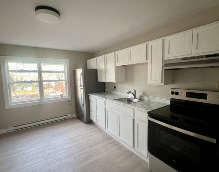 19 Best Street, Dartmouth, Nova Scotia B3A 2W9 Canada