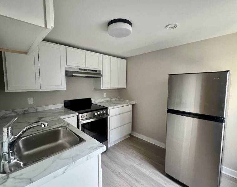 19 Best Street, Dartmouth, Nova Scotia B3A 2W9 Canada