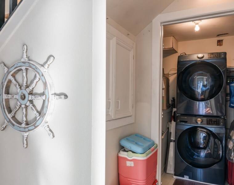 2/356 Shore Drive, Bedford, Nova Scotia B4A 1C8 Canada