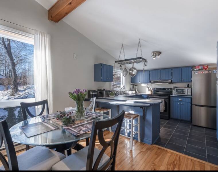 2/356 Shore Drive, Bedford, Nova Scotia B4A 1C8 Canada