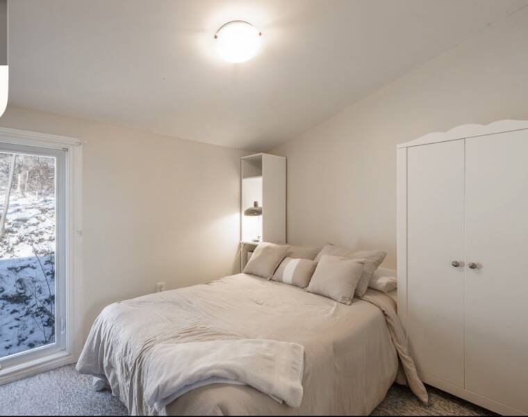 2/356 Shore Drive, Bedford, Nova Scotia B4A 1C8 Canada