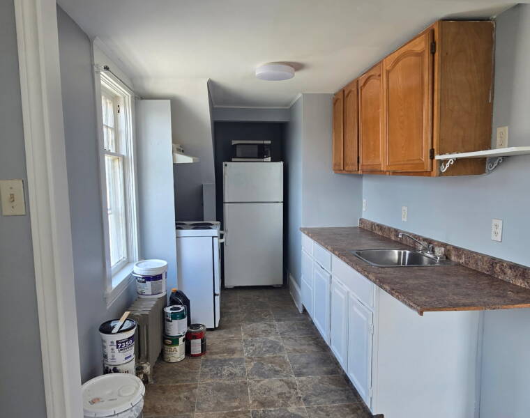2/335 Portland Street, Dartmouth, Nova Scotia B2Y 1K7 Canada
