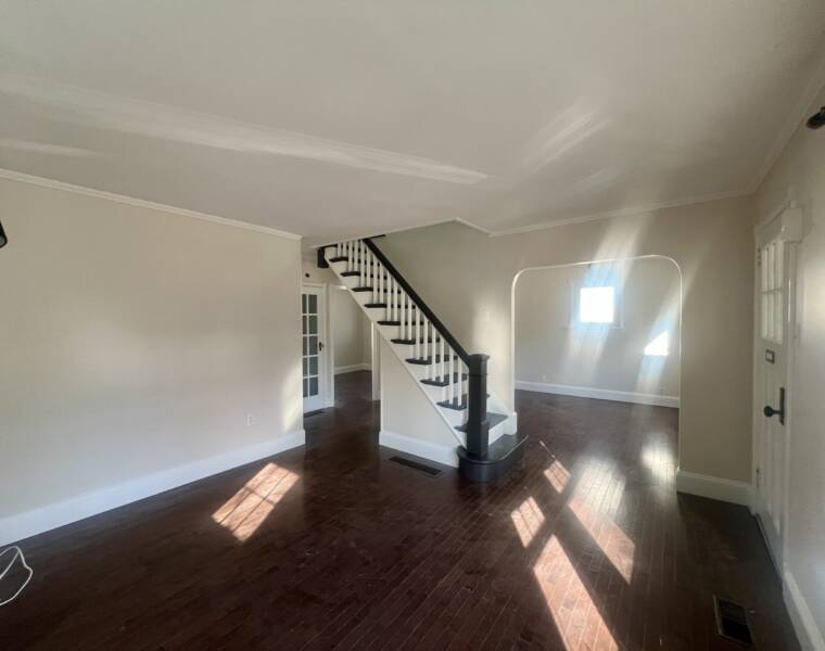 313 Portland Street, Dartmouth, Nova Scotia B2Y 1K3 Canada