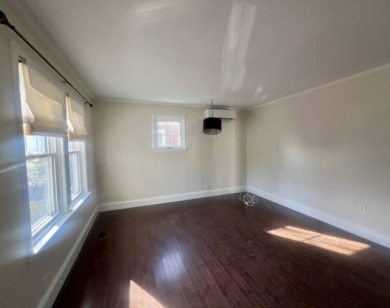 313 Portland Street, Dartmouth, Nova Scotia B2Y 1K3 Canada