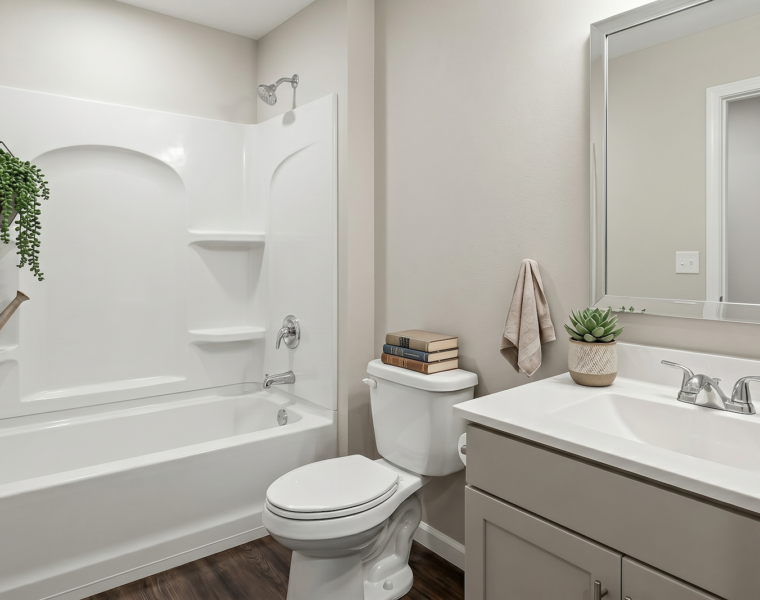 4/86 Portland Street, Dartmouth, Nova Scotia B2Y 1H6 Canada