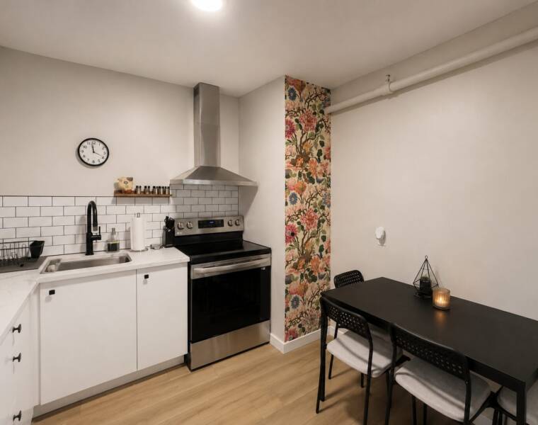 7/87 Portland Street, Dartmouth, Nova Scotia B2Y 1H6 Canada