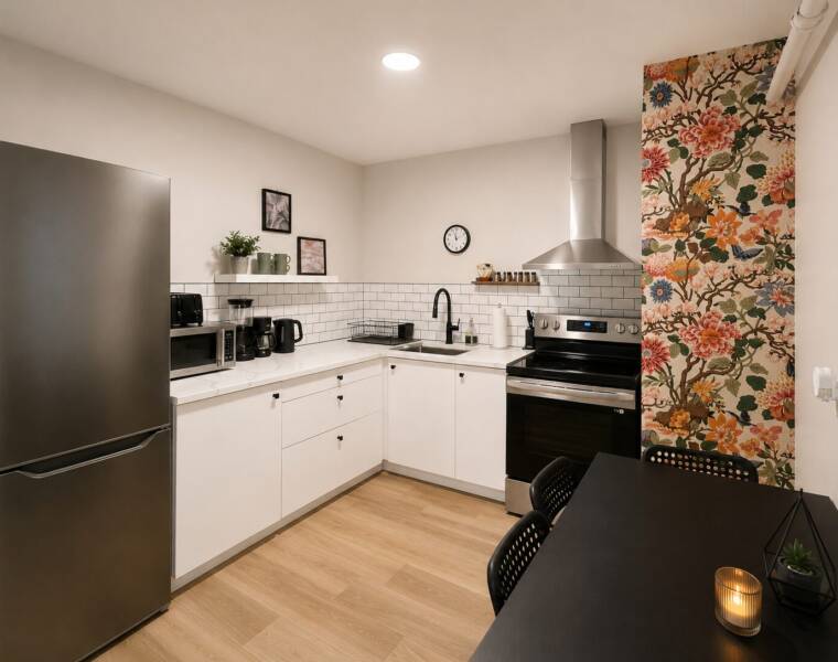 7/87 Portland Street, Dartmouth, Nova Scotia B2Y 1H6 Canada