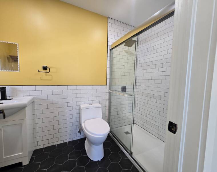10/87 Portland Street, Dartmouth, Nova Scotia B2Y 1H6 Canada
