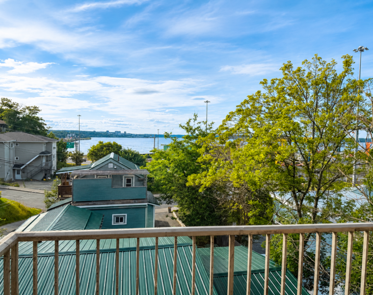 303/33 McFatridge Road, Halifax, Nova Scotia B3N 2R2 Canada